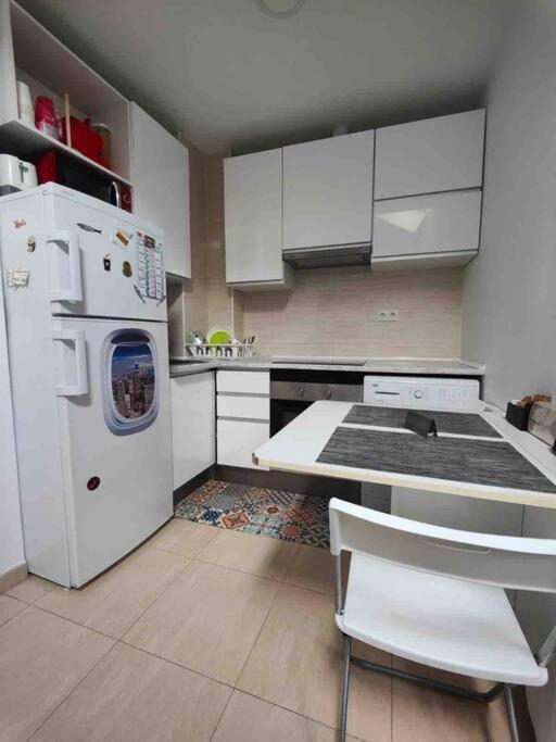 Apartamento Recien Reformado En Barajas Pueblo Madrid Exterior photo