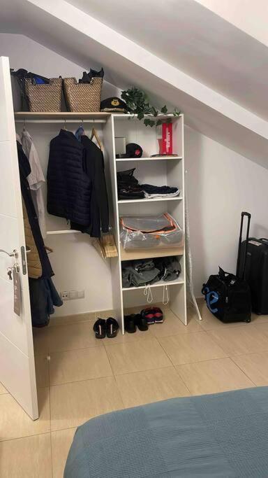 Apartamento Recien Reformado En Barajas Pueblo Madrid Exterior photo